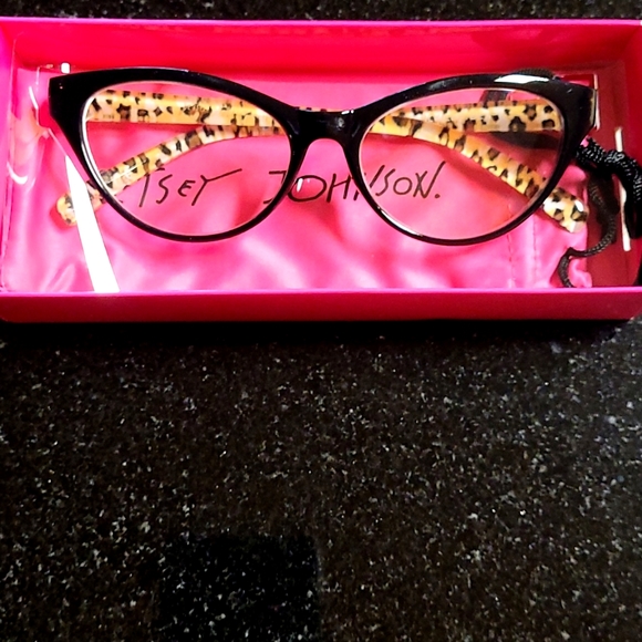 Betsey Johnson Accessories - 👓Betsey Johnson Eyewear